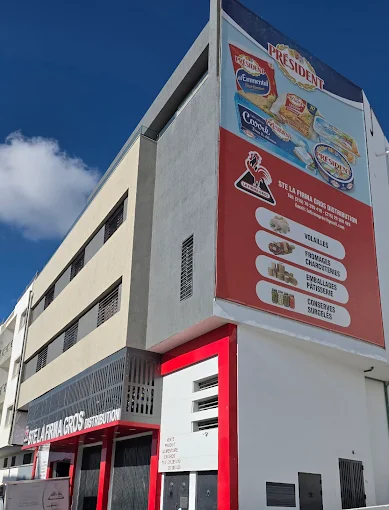 La Firma Gros Distribution — facade-2.jpg